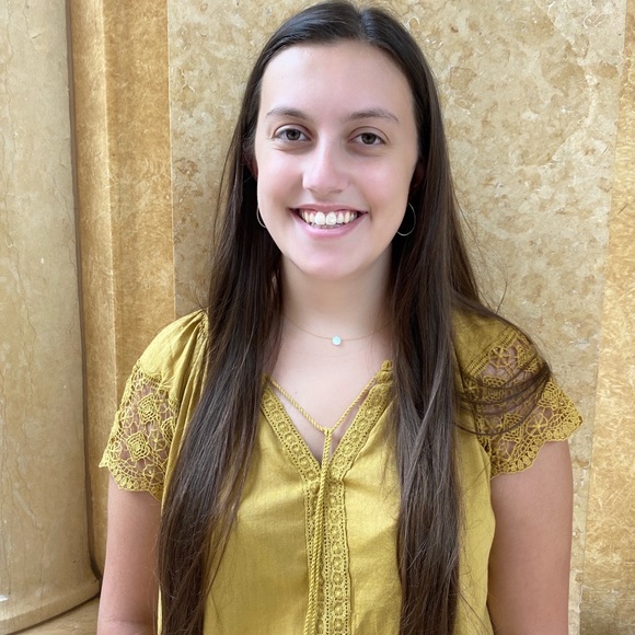 Meet your Posher, Beth - Picture 1 of 1